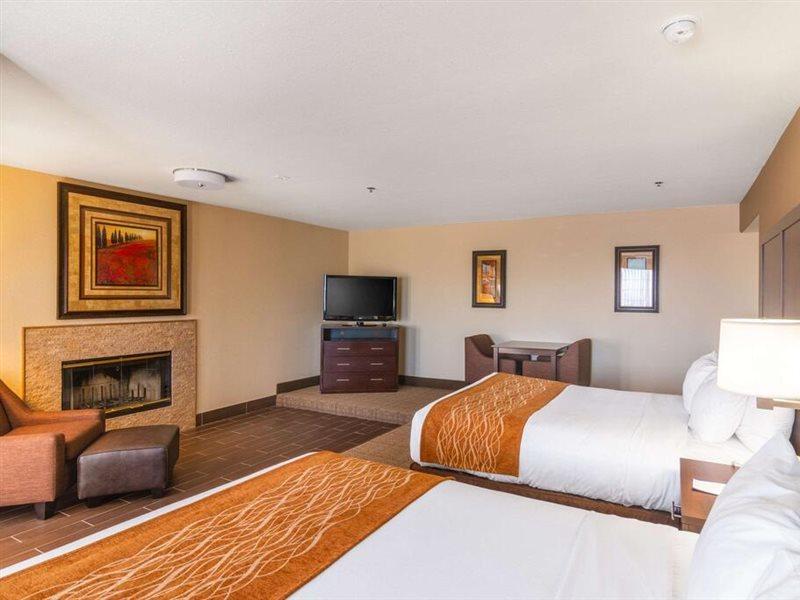 Comfort Inn & Suites Мохаве Экстерьер фото
